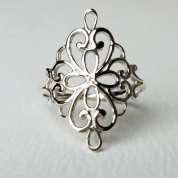Silver Fanciful Filigree Ring